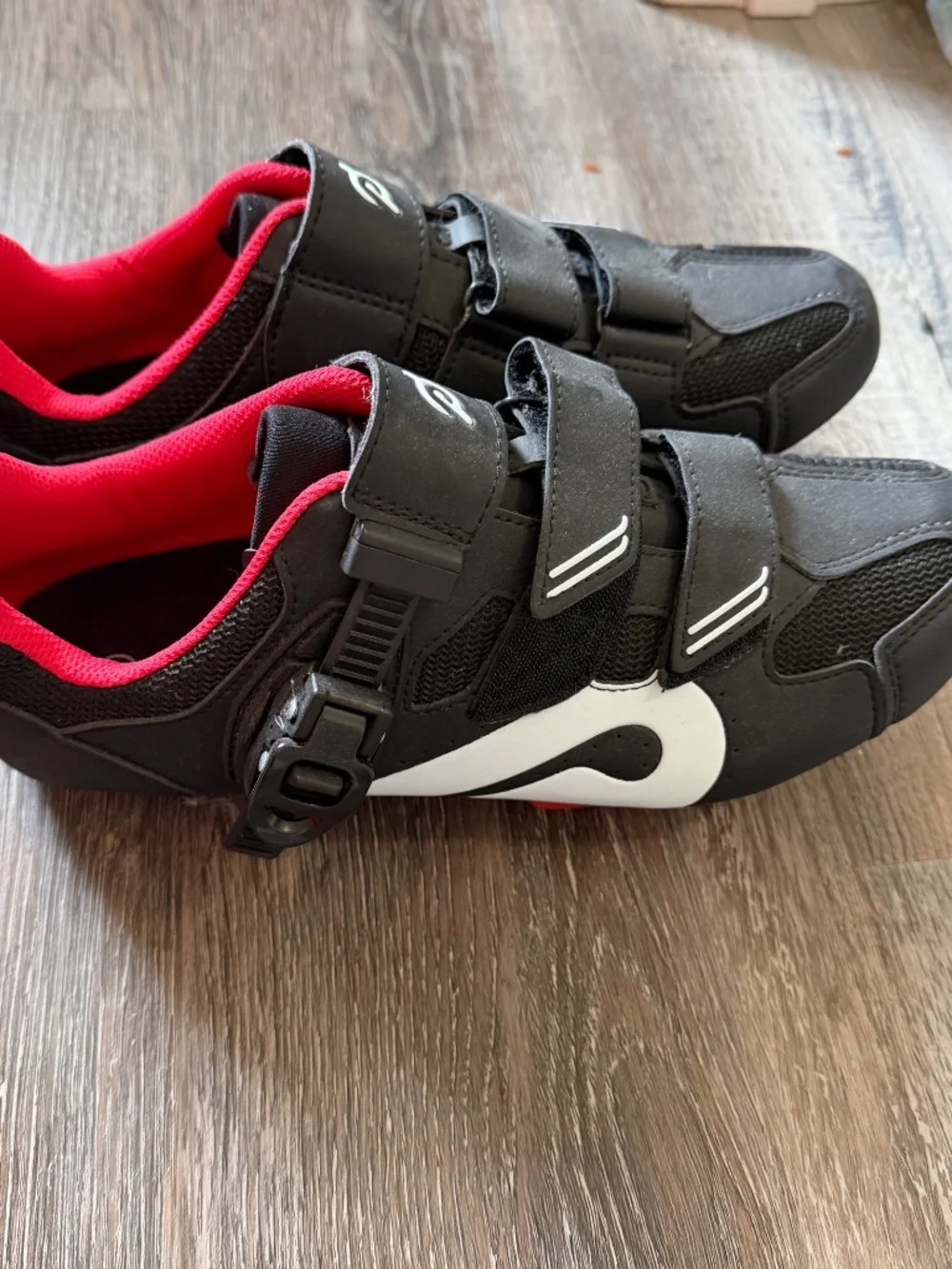 Peloton never worn